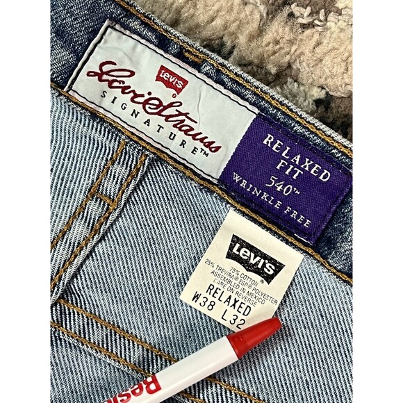 Levi's Strauss Signature 540 Relaxed Fit Jeans 38 x 32 Wrinkle Free Purple Tag - Picture 5 of 12